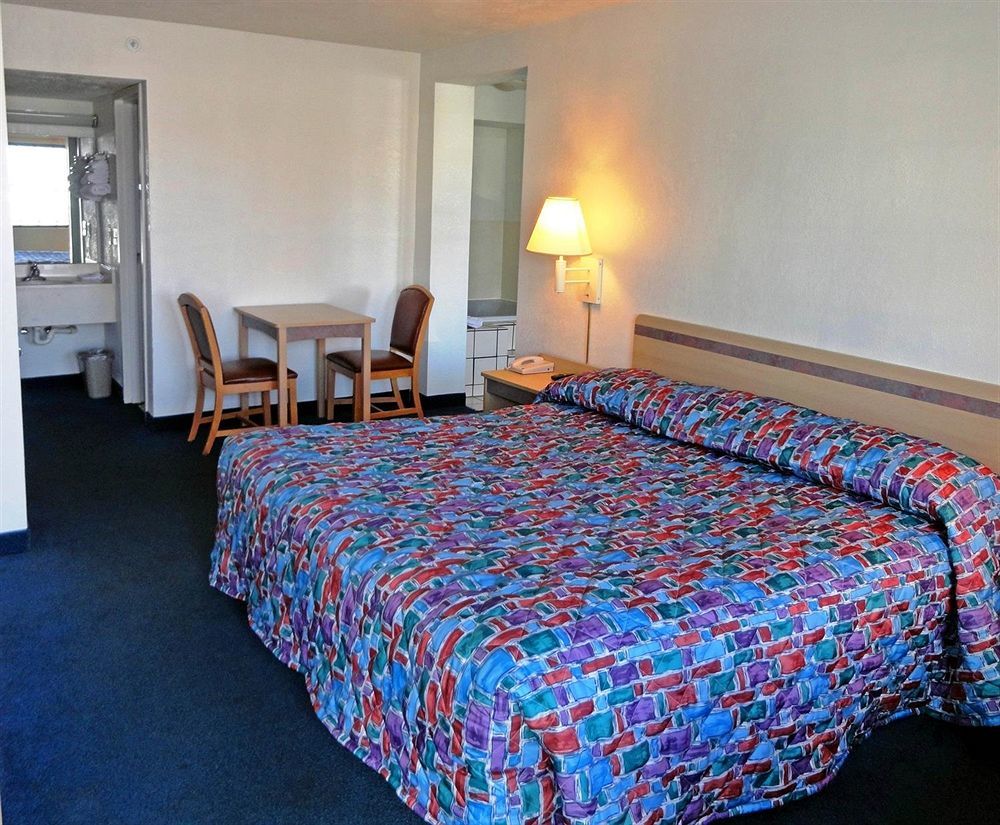 Days Inn By Wyndham Indianapolis South المظهر الخارجي الصورة
