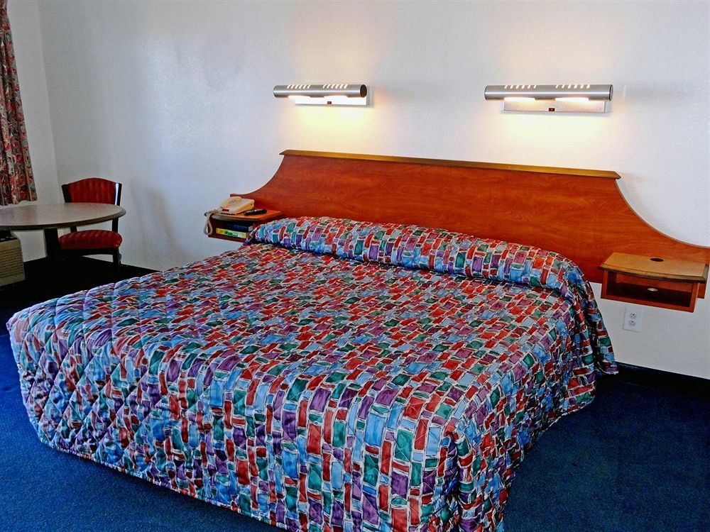 Days Inn By Wyndham Indianapolis South المظهر الخارجي الصورة